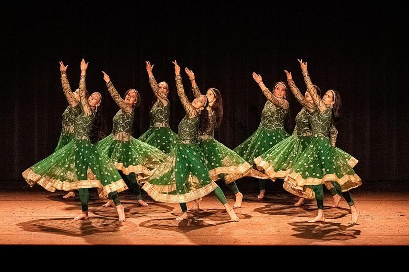 Atelier initiation à la danse indienne cover